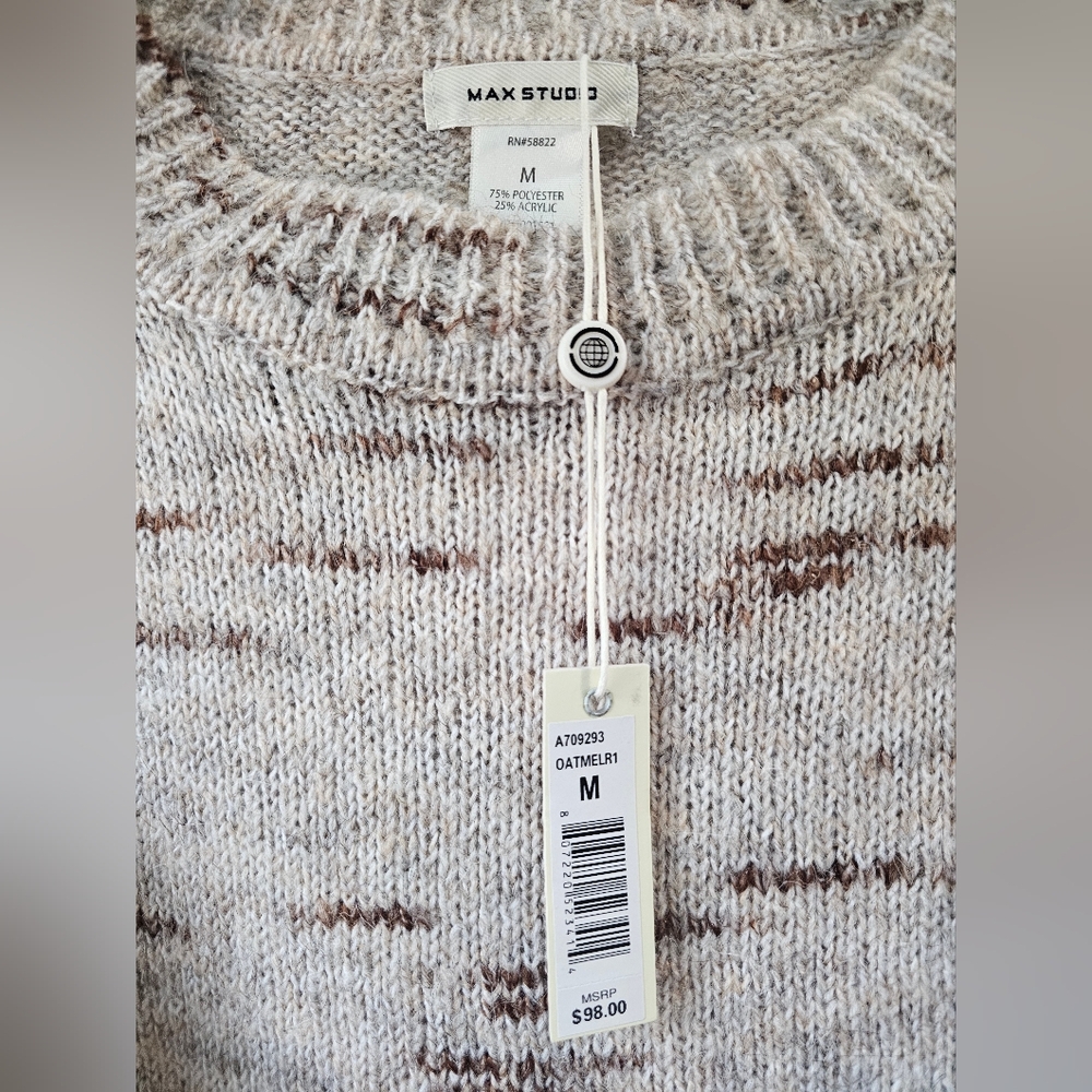 Women's Max Studio Sweater NWT Size Medium - Picture 2 of 5